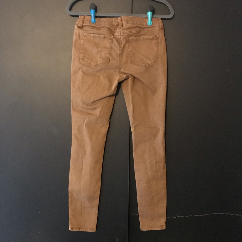 Capris - Picture 3 of 3